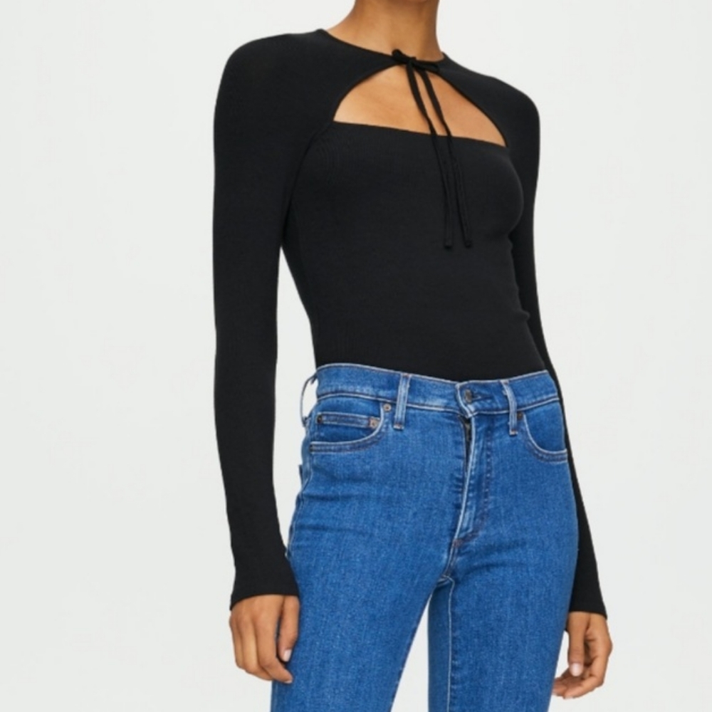 BNWT WILFRED top